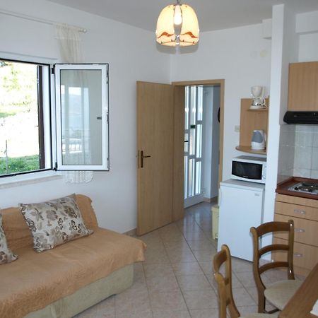 Apartments Ljilja Sea View Слатине Экстерьер фото