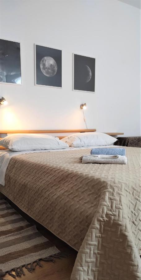 Apartments Ljilja Sea View Слатине Экстерьер фото