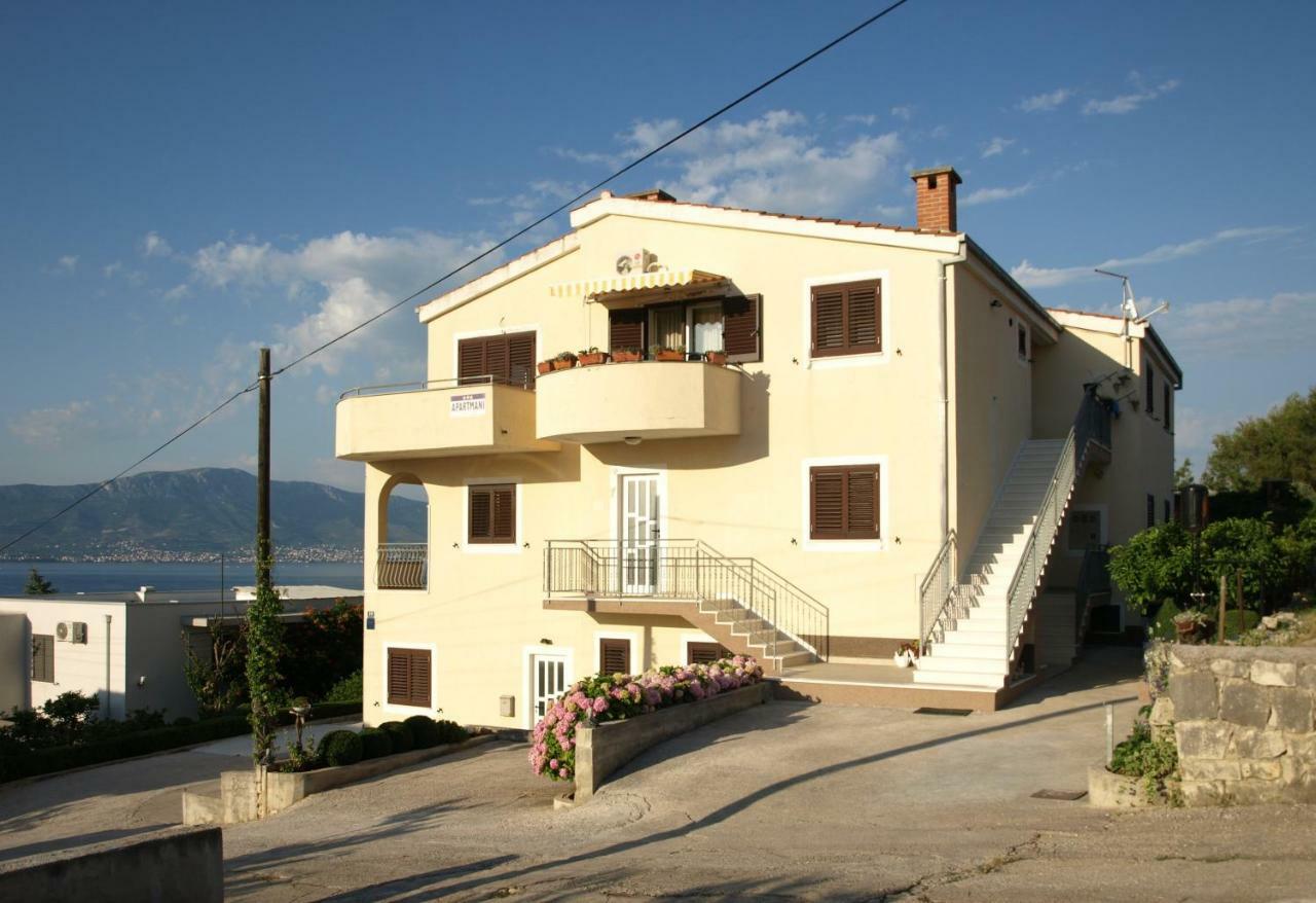 Apartments Ljilja Sea View Слатине Экстерьер фото